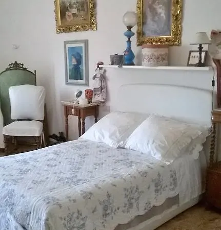 Orsini فندق مبيت وإفطار